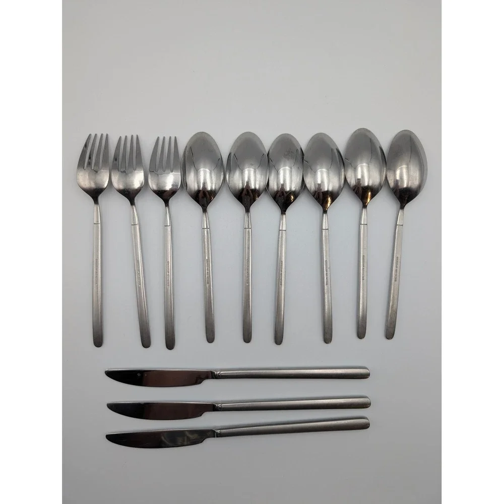 Oneida Stainless Flatware Set 12 Pc Replacement Silverware Satin Handle 18/0